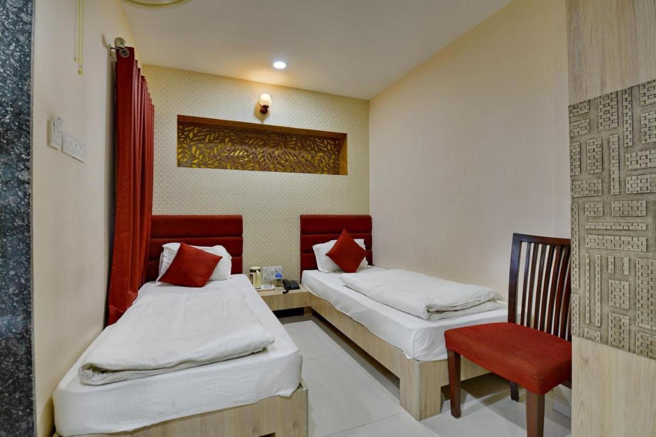 Hotel Signetic Blue Bhopal Exterior photo